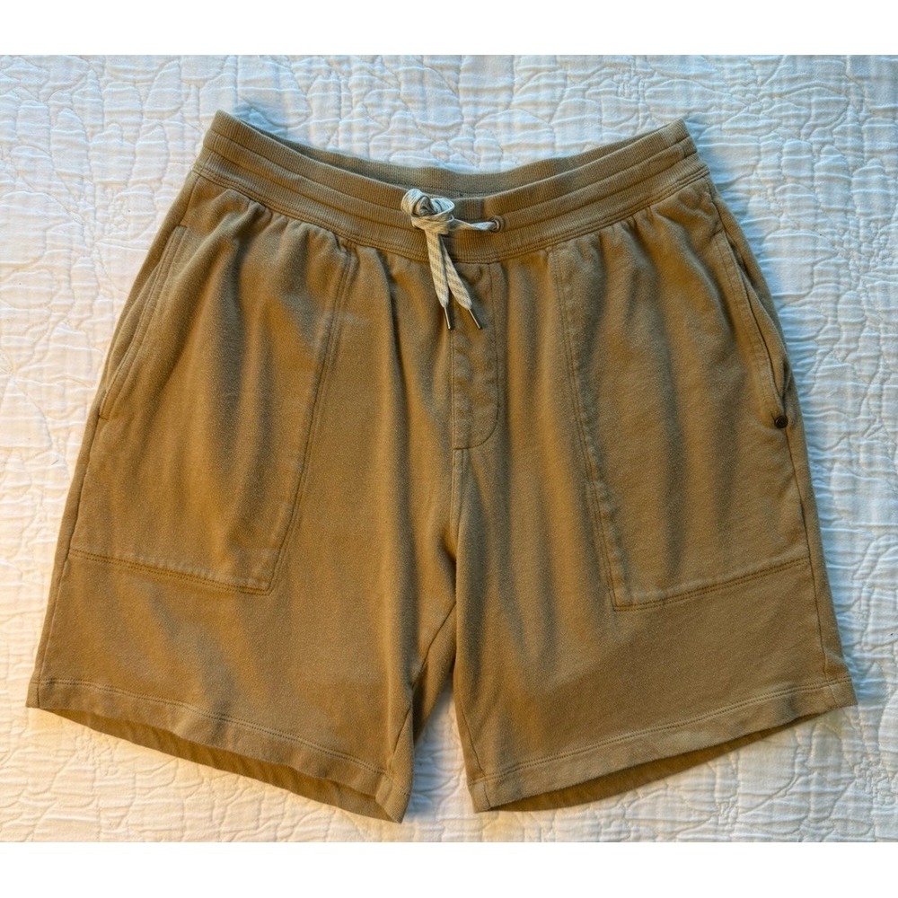 Vuori Vital Shorts L Tan 8" Inseam Zipper 3 Pockets Drawstring Sweat Shorts
